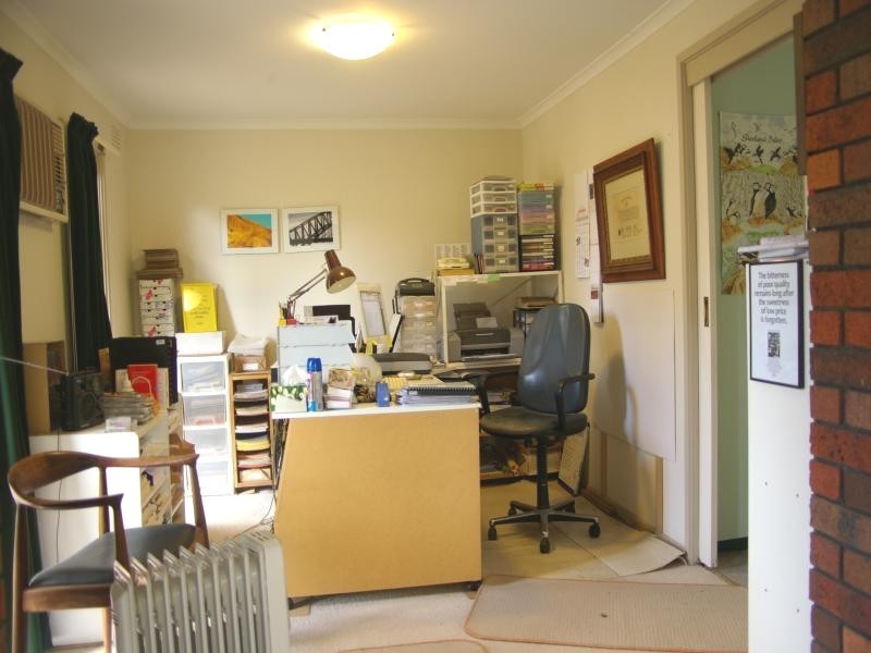 11 Pennygreen Dr, Gisborne VIC 3437