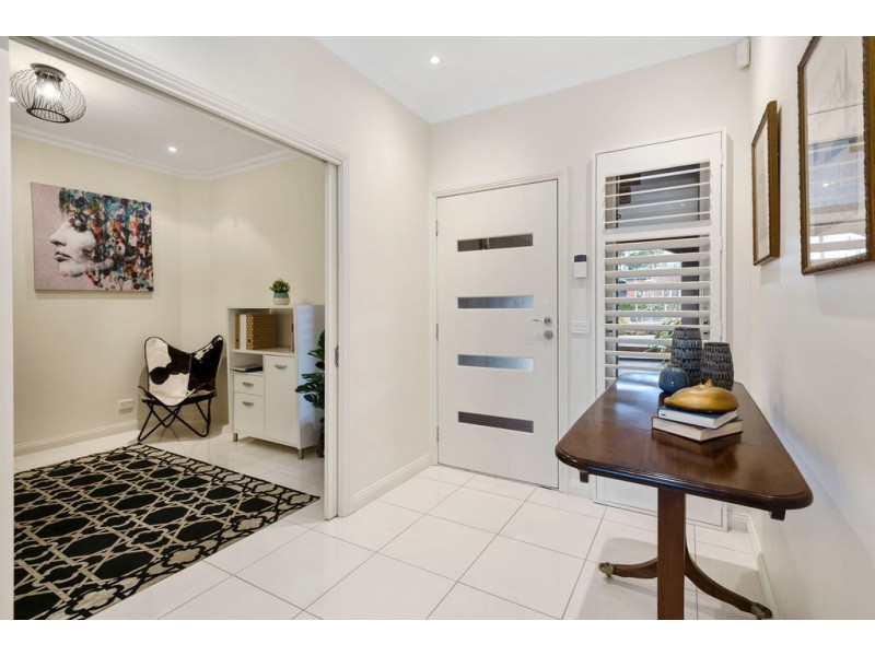 17 McKernan Place, Gisborne VIC 3437