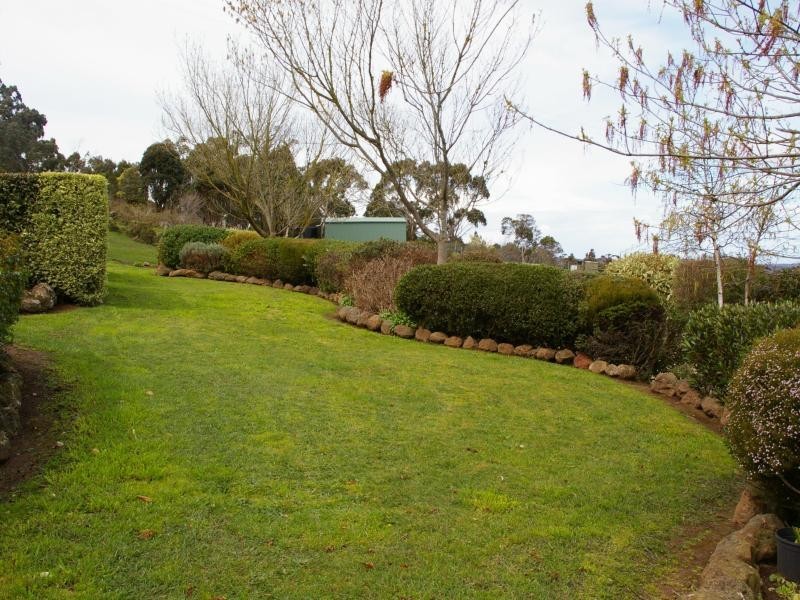 71 Dunne Rd, Bullengarook VIC 3437