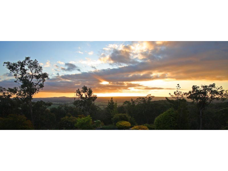 123 Mt. Robertson Rd*, New Gisborne VIC 3438