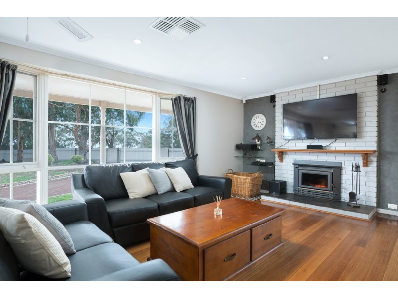 1536 -1544 Diggers Rest – Coimadai Rd, Toolern Vale VIC 3337