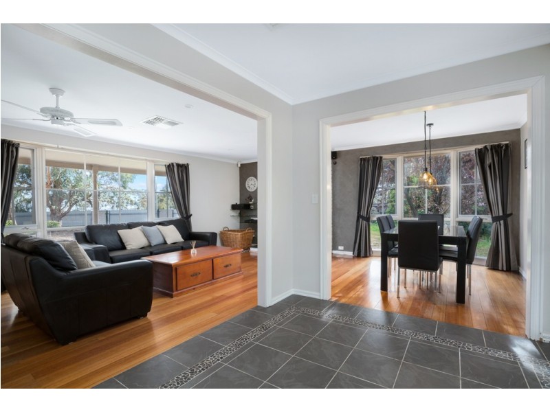 1536 -1544 Diggers Rest – Coimadai Rd, Toolern Vale VIC 3337