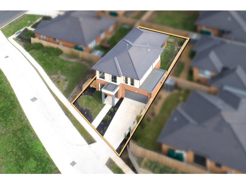 1/92 Fersfield Road, Gisborne VIC 3437