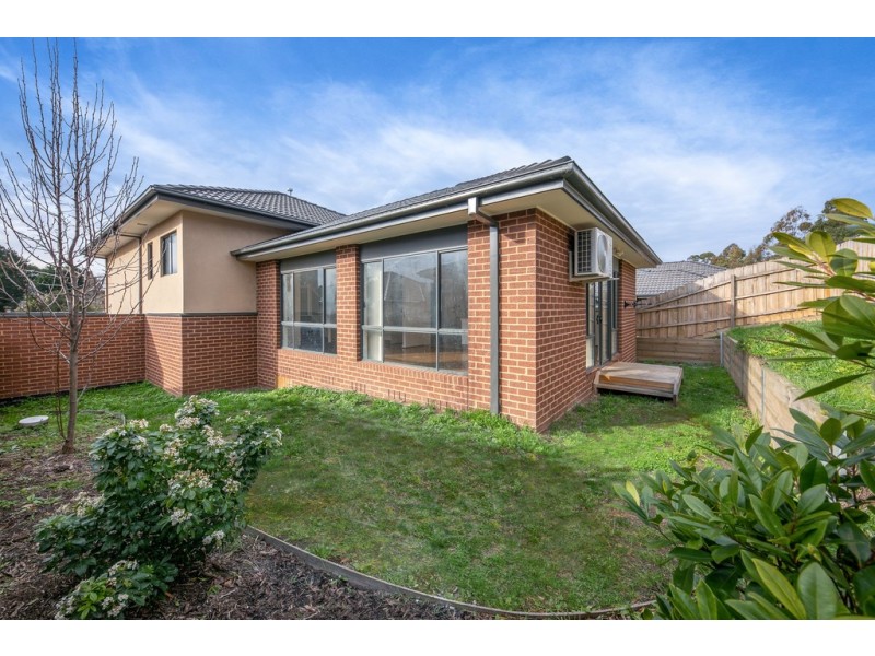 1/92 Fersfield Road, Gisborne VIC 3437