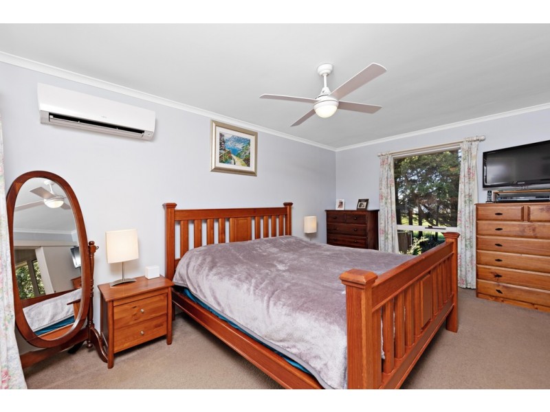 26 Coleraine Drive, Romsey VIC 3434