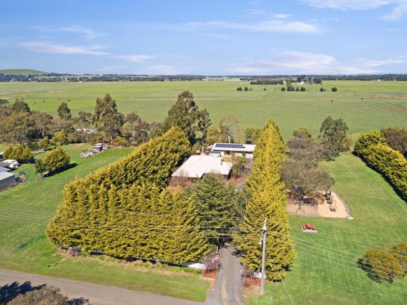 26 Coleraine Drive, Romsey VIC 3434