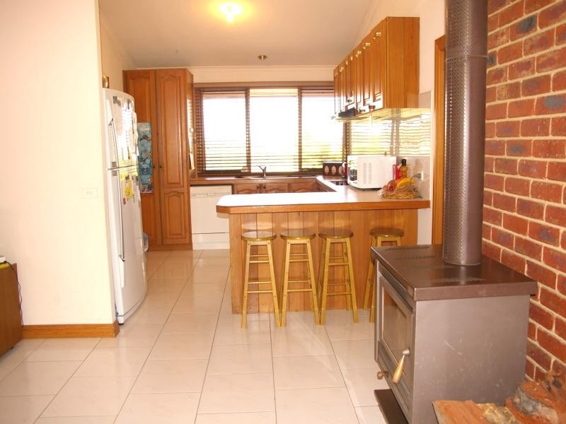 92 Skyline Dr, Gisborne VIC 3437