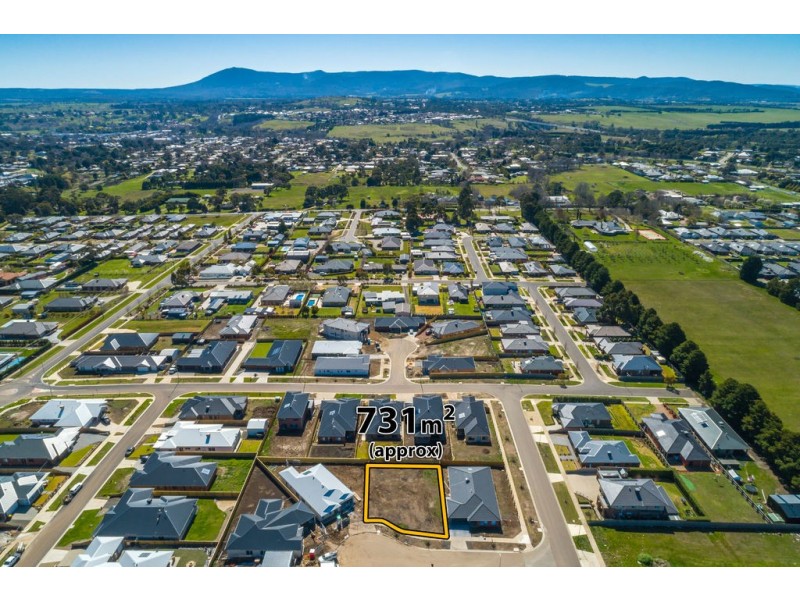 7 Grevillia Court, Gisborne VIC 3437