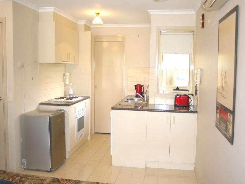 Unit 4/102 Main Rd, Riddells Creek VIC 3431