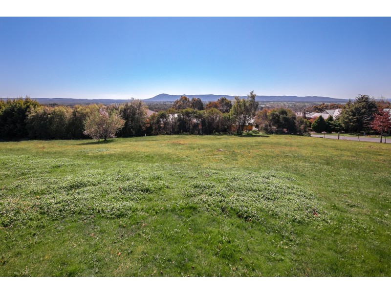 10 Grange Court, Gisborne VIC 3437