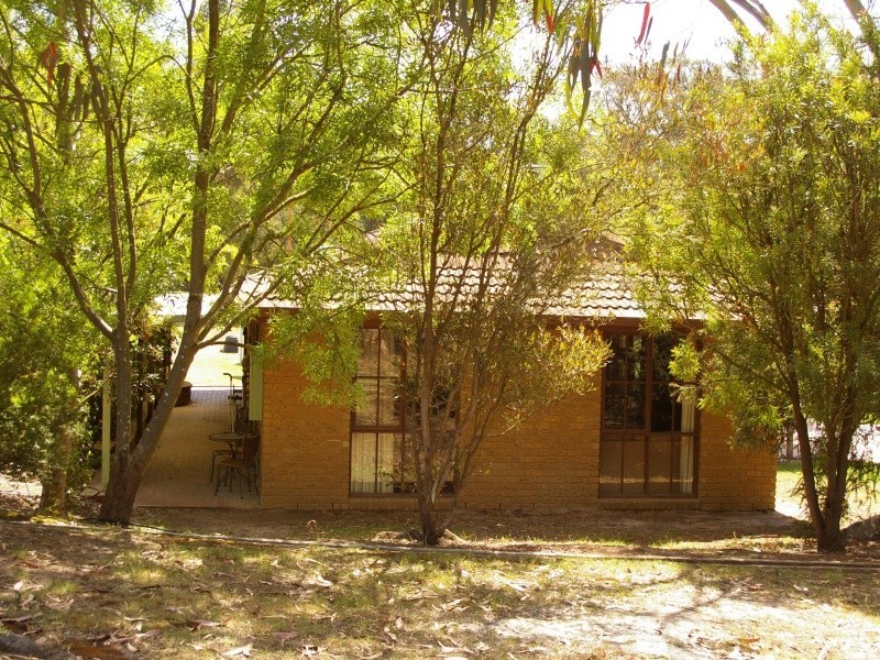 44 Trott Rd, Gisborne VIC 3437