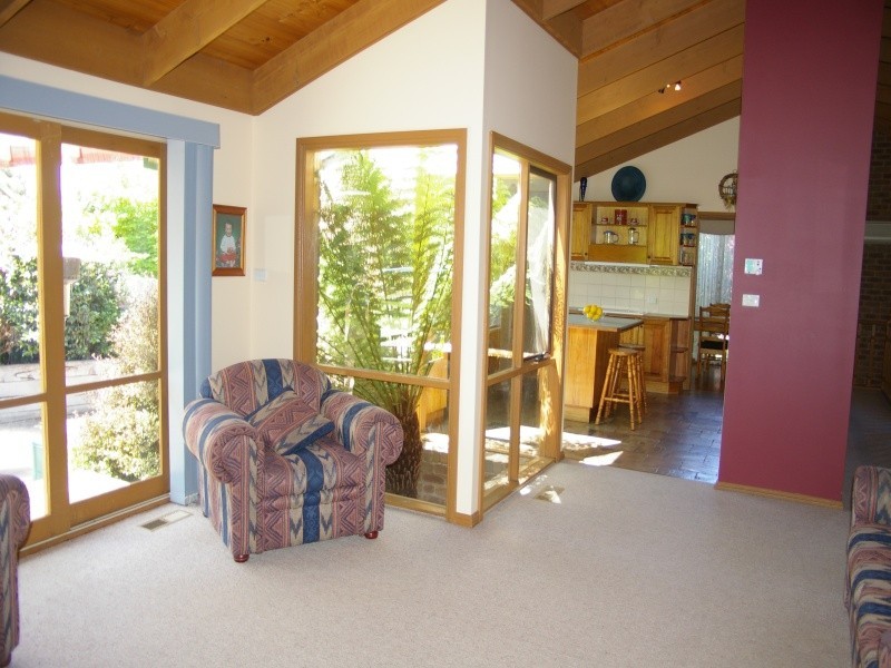 12 Carroll Crt, Gisborne VIC 3437