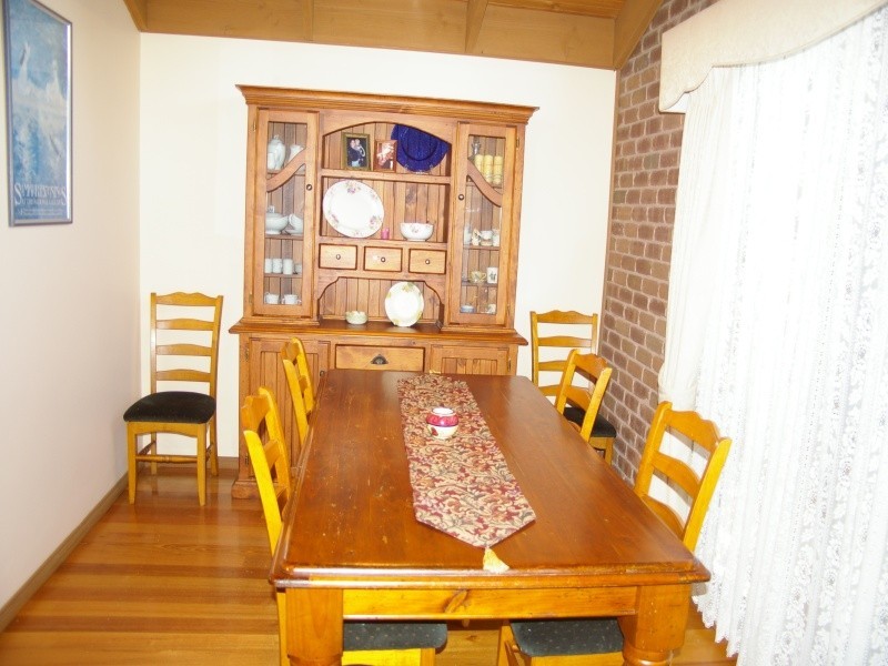 12 Carroll Crt, Gisborne VIC 3437