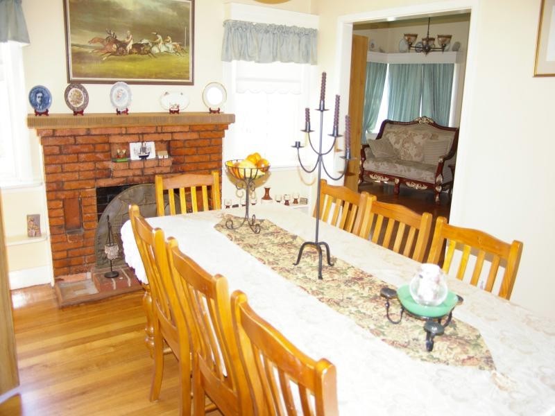 80 Howey St, Gisborne VIC 3437