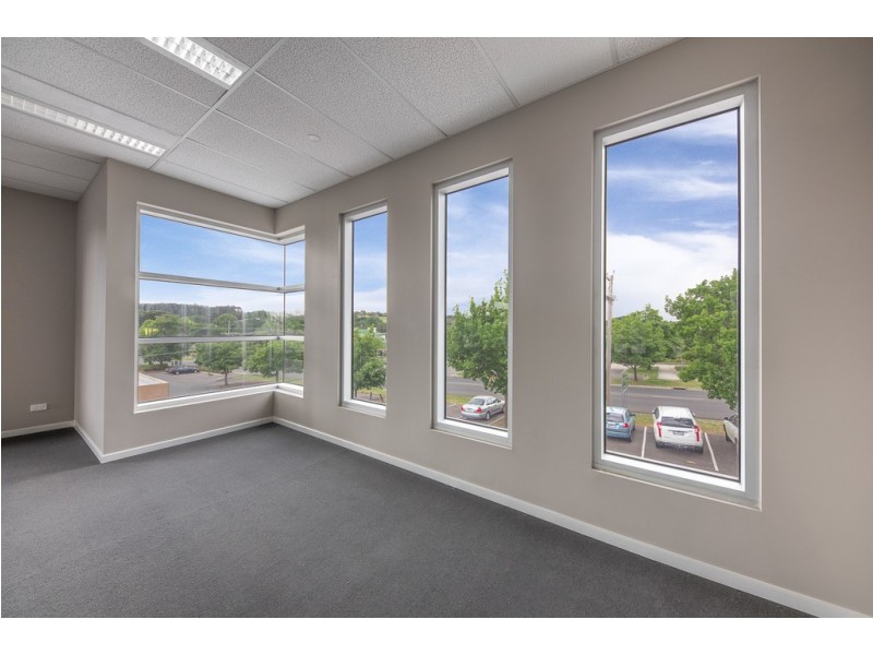 8/50 Aitken St, Gisborne VIC 3437