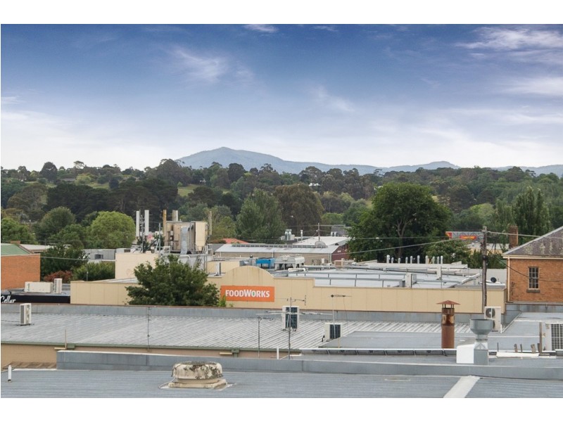 8/50 Aitken St, Gisborne VIC 3437