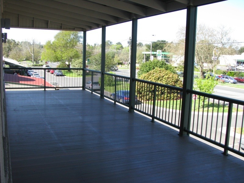 105  High Street, Woodend VIC 3442