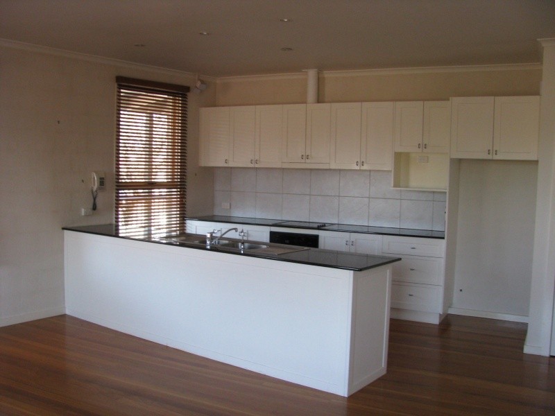 105  High Street, Woodend VIC 3442