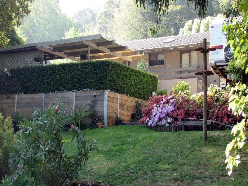 25 Ryans Parade, Mount Macedon VIC 3441