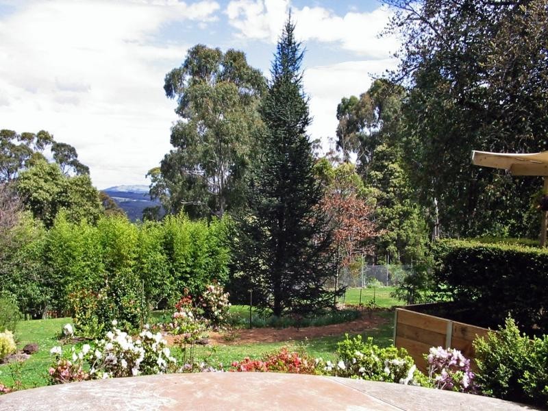 25 Ryans Parade, Mount Macedon VIC 3441