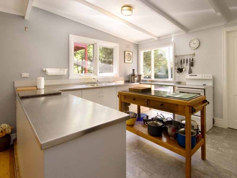 2 Ferrier St, Mount Macedon VIC 3441