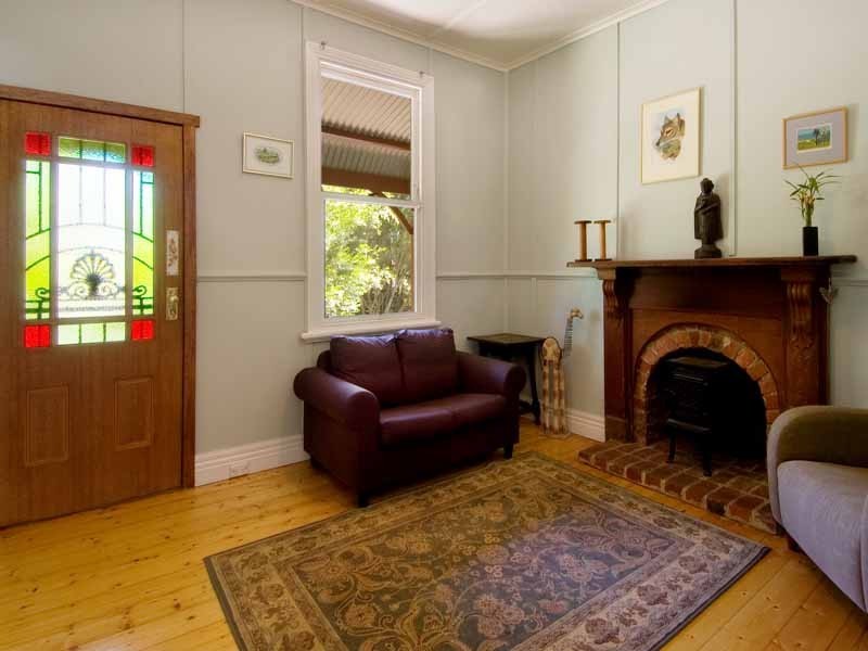 2 Ferrier St, Mount Macedon VIC 3441