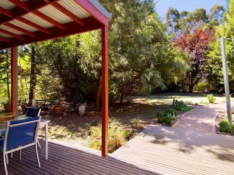 2 Ferrier St, Mount Macedon VIC 3441