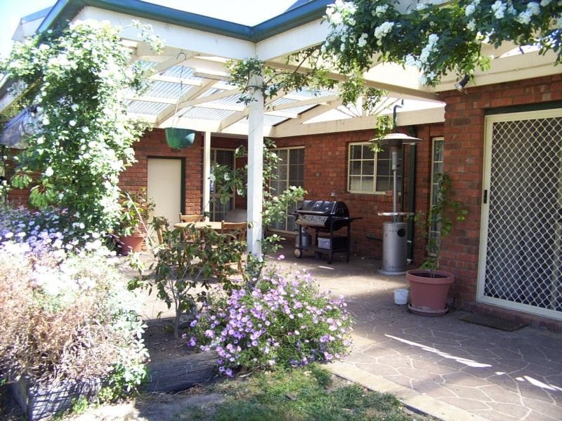 4 Mountainview Way, Gisborne VIC 3437