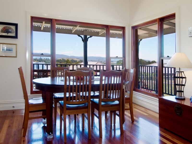 22 Alcheringa Crt, Gisborne VIC 3437