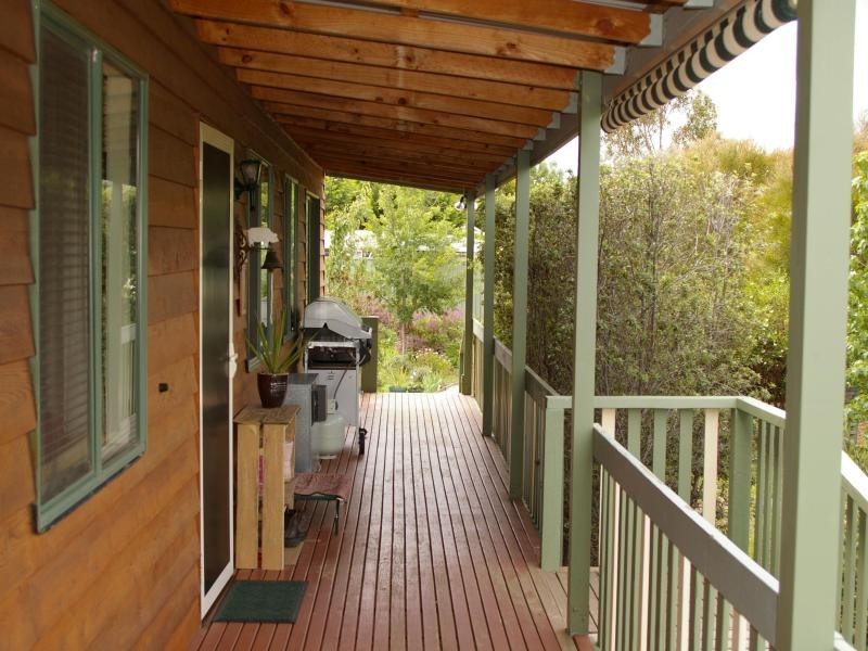 50 Mahoneys Rd, Riddells Creek VIC 3431