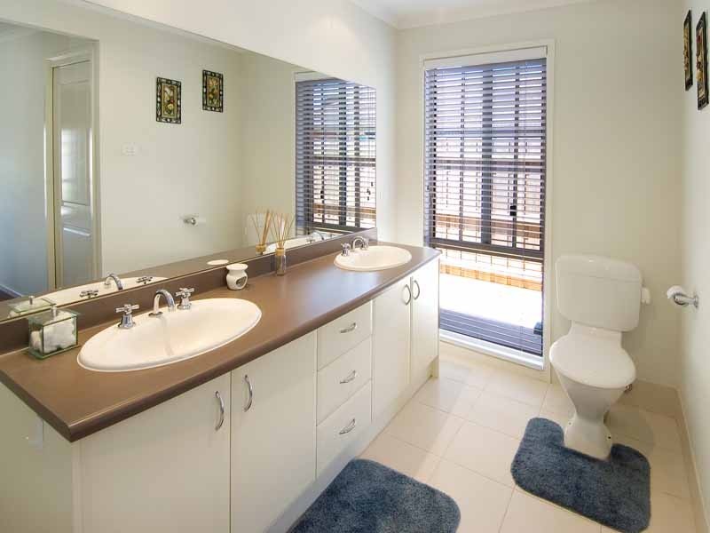 14 Hyperno Crt, Gisborne VIC 3437