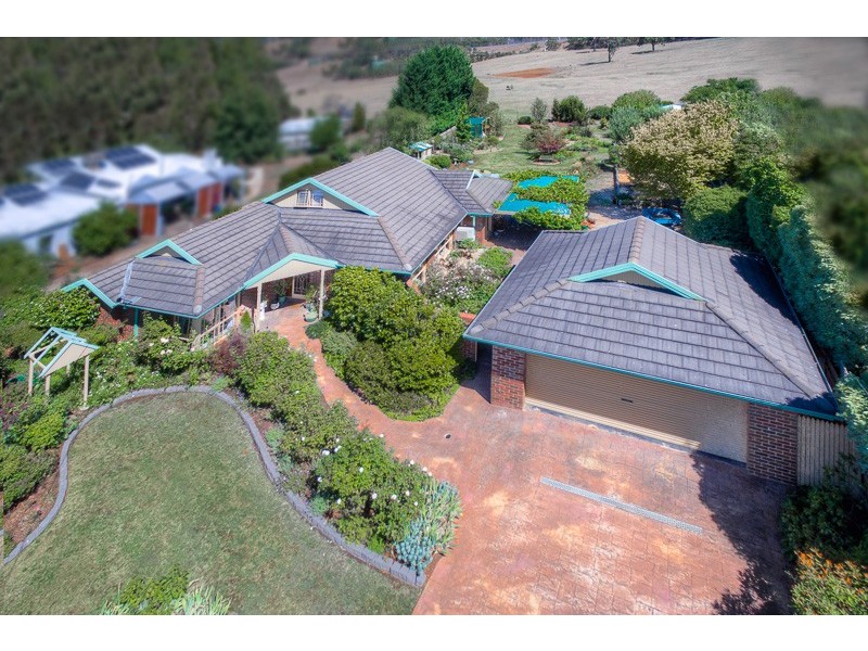 42 Skyline Drive, Gisborne VIC 3437