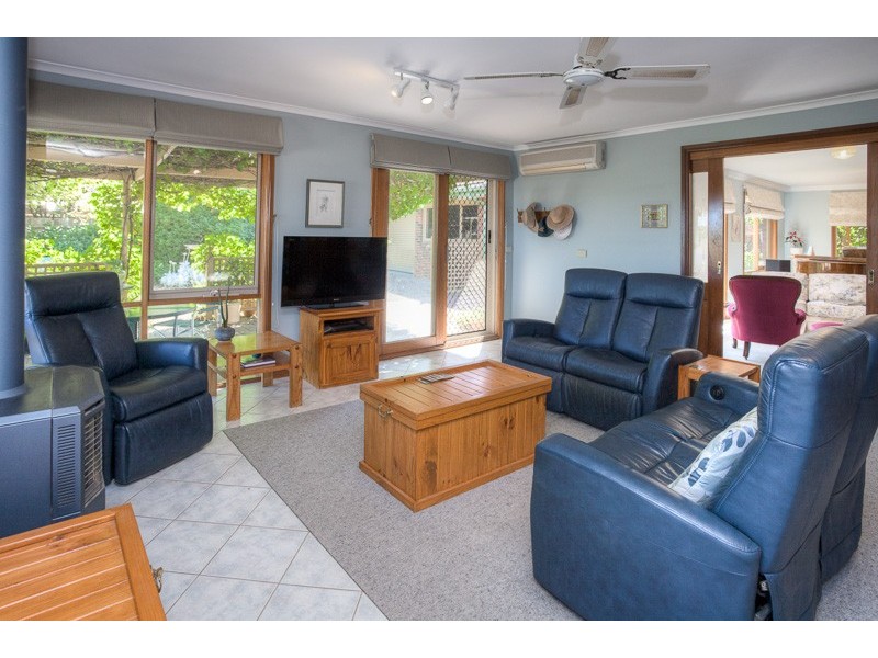 42 Skyline Drive, Gisborne VIC 3437