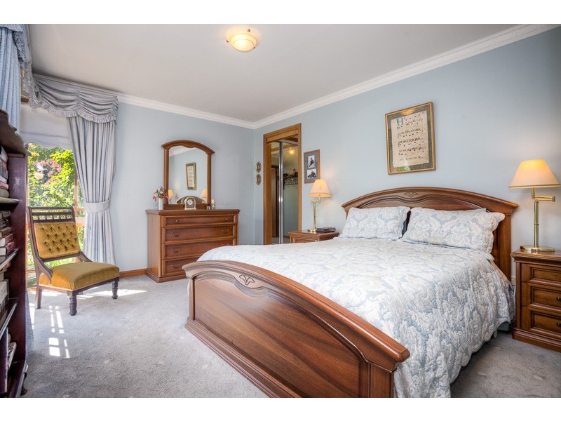 42 Skyline Drive, Gisborne VIC 3437