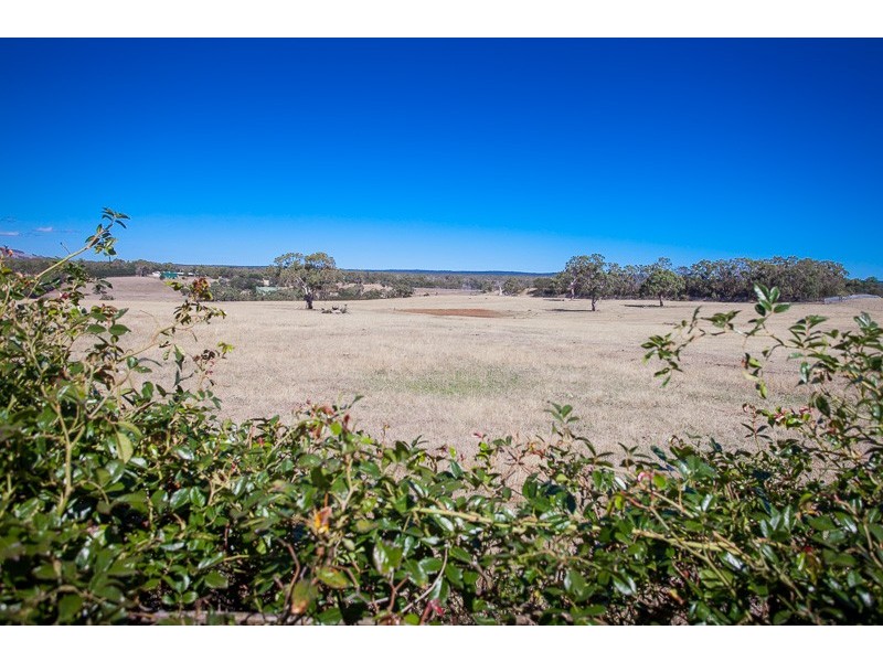 42 Skyline Drive, Gisborne VIC 3437