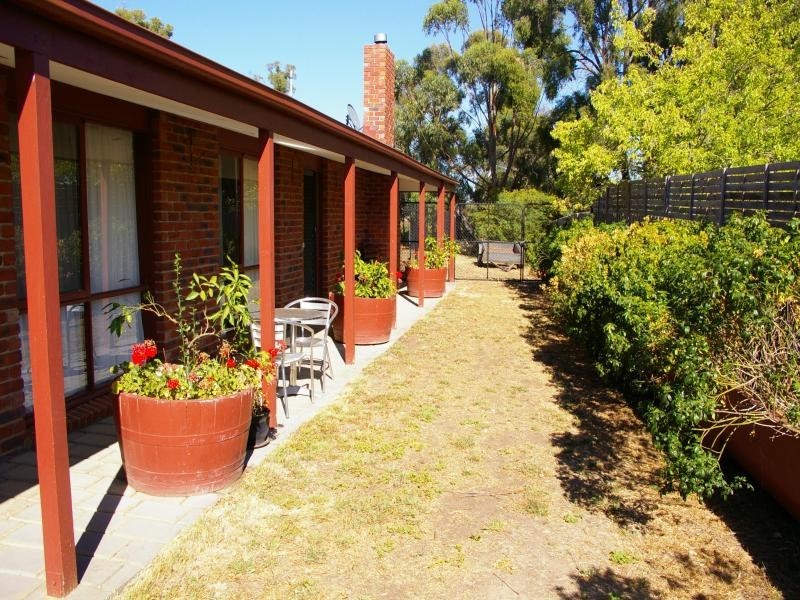 32 Stephen St, Gisborne VIC 3437