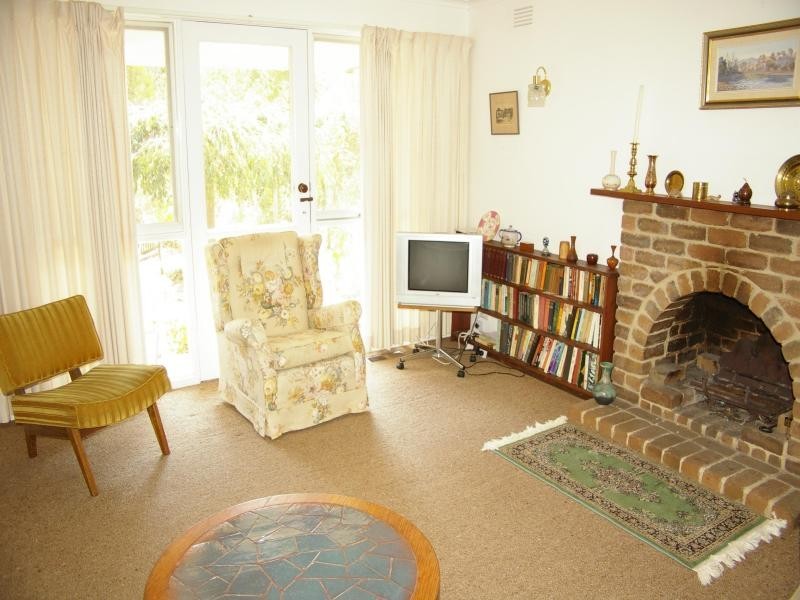 88 Carrington St, Macedon VIC 3440