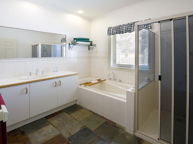 142 Gyro Close, Riddells Creek VIC 3431