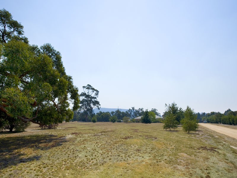 142 Gyro Close, Riddells Creek VIC 3431