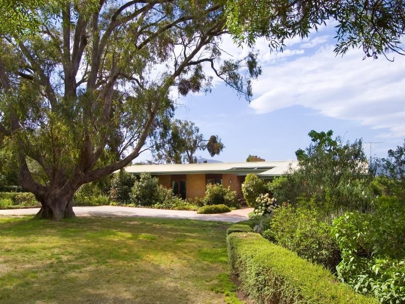 30 Kemp Rd, New Gisborne VIC 3438
