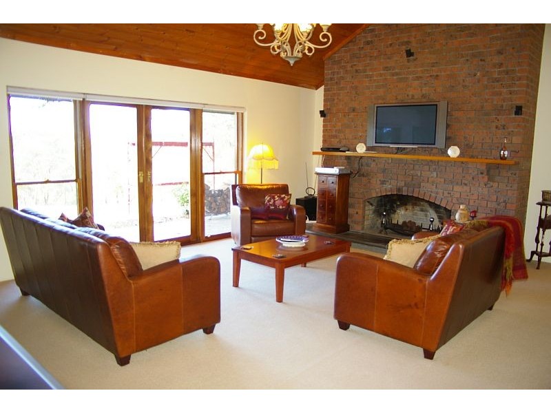 133 BENSON ROAD, Gisborne South VIC 3437