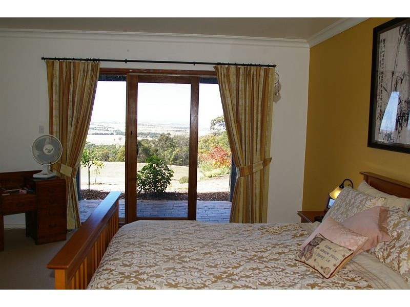 133 BENSON ROAD, Gisborne South VIC 3437