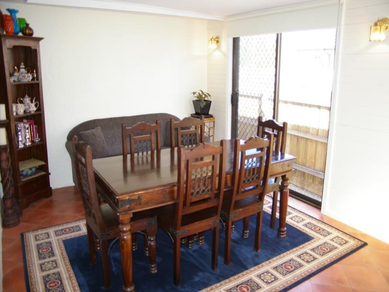 1/10 Rodney St, Gisborne VIC 3437