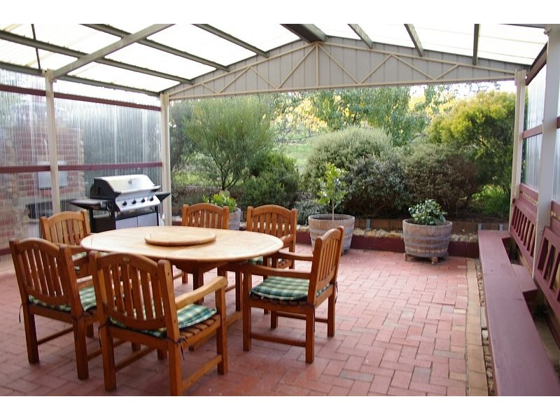 71 BENSON ROAD, Gisborne South VIC 3437