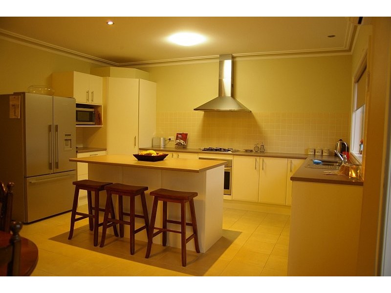 2/54  GOODE STREET, Gisborne VIC 3437