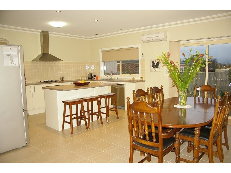 2/54  GOODE STREET, Gisborne VIC 3437