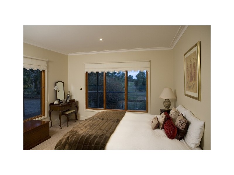 1 DUNNE ROAD, Bullengarook VIC 3437