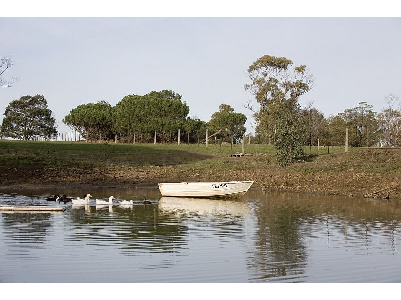 1 DUNNE ROAD*, Gisborne VIC 3437