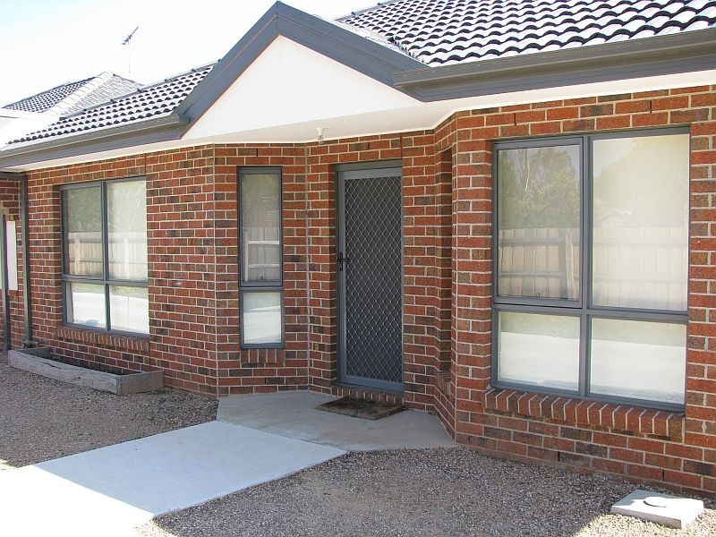 3 – 10 RODNEY STREET, Gisborne VIC 3437