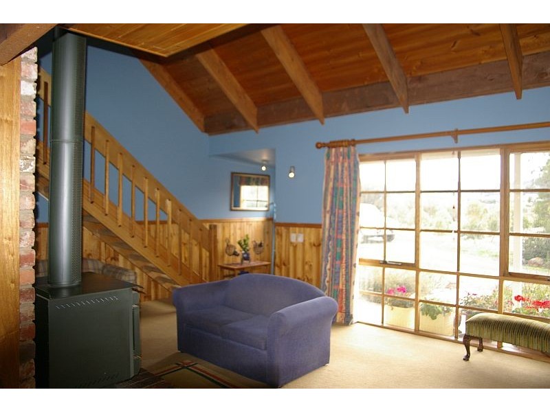 174 CAMPBELL RD, Riddells Creek VIC 3431